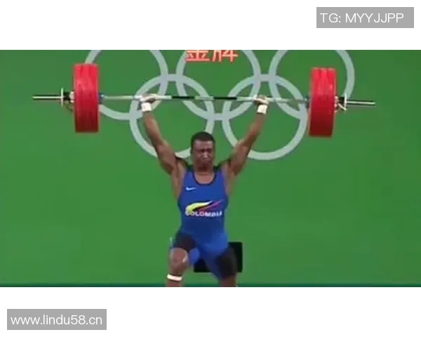 举重运动员的坚韧与荣耀:从艰苦训练到世界舞台的崛起之路
